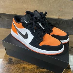 Jordan 1 Low “Shattered Backboard”